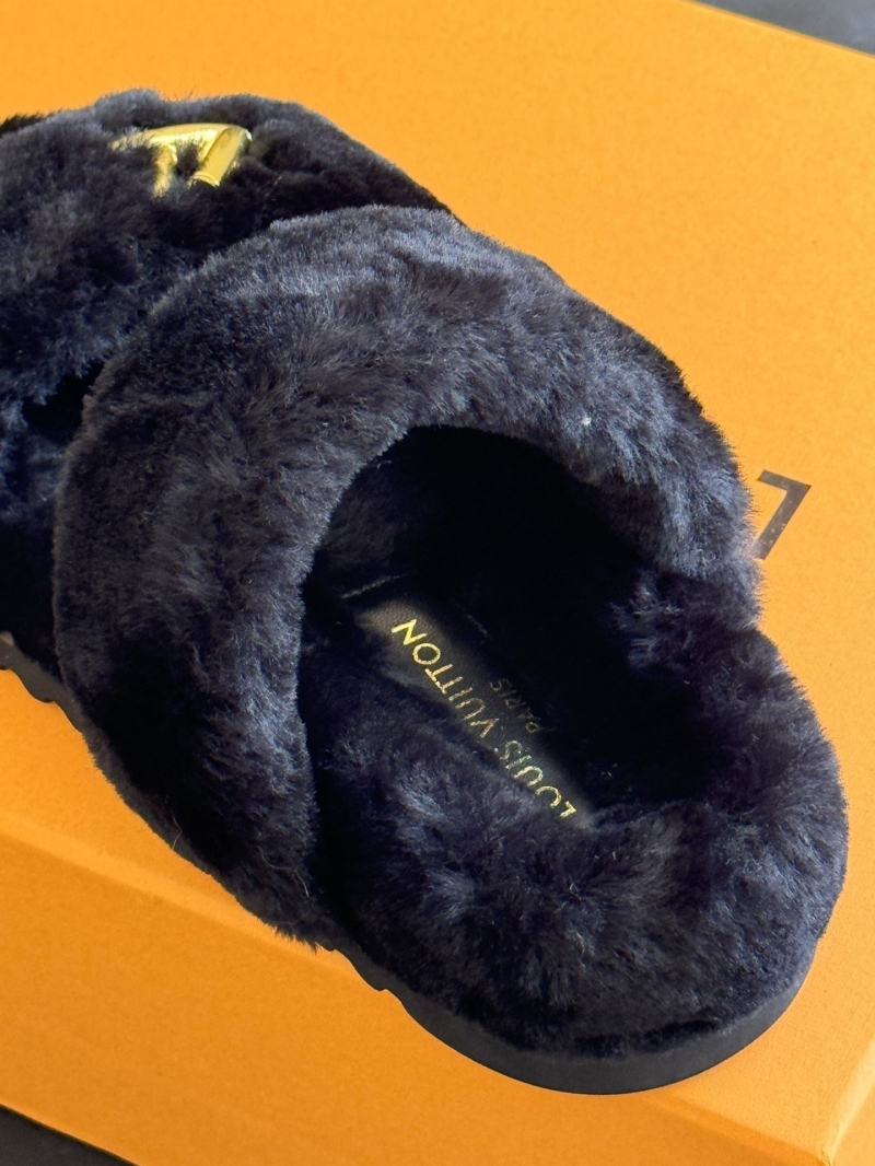 Louis Vuitton Slippers